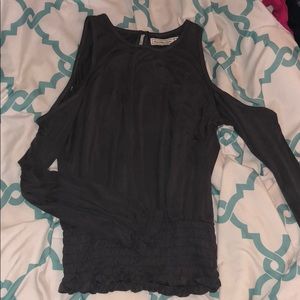 Longsleeve off the shoulder top w open back